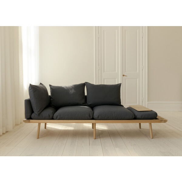 UMAGE Lounge Around 3 seater oak shadow interior kuva