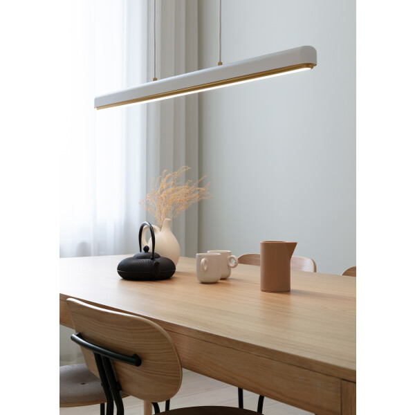 UMAGE Heart n Soul dining table Hazel Branch lamp kuva