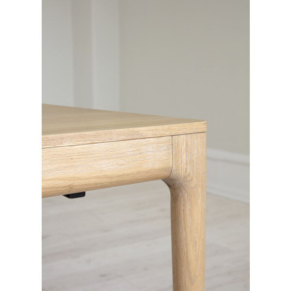 UMAGE Heart n Soul dining table oak detail kuva