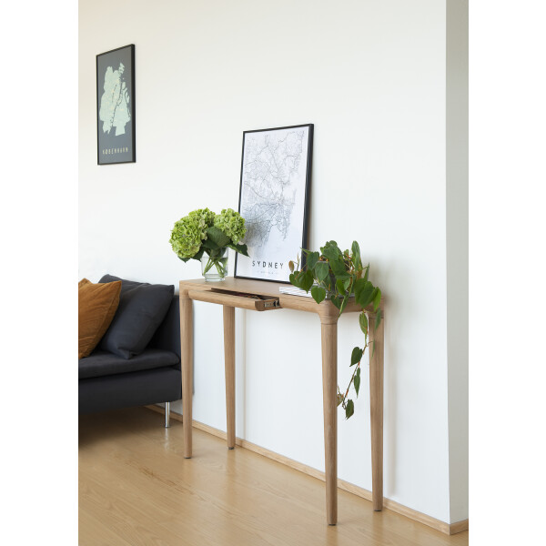 UMAGE Heart'n'Soul console table oak interior kuva