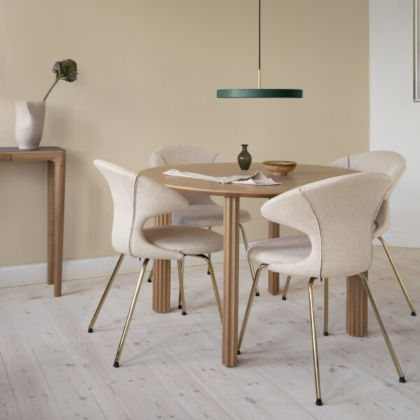 UMAGE Time Flies brass white sands Comfort Circle table Asteria pendant kuva