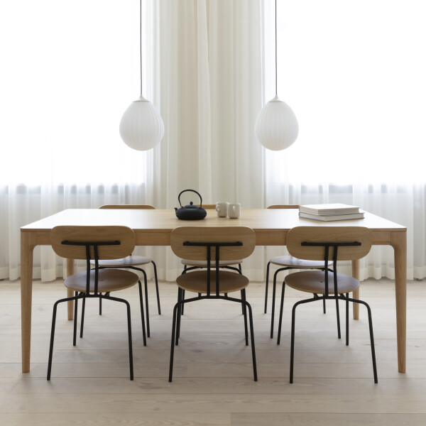 UMAGE Curious chair oak black, Heart'n'Soul dining table image