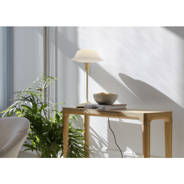 UMAGE Butler + Santé messinki pöytävalaisin, Heart'n'Soul konsolipöytä image