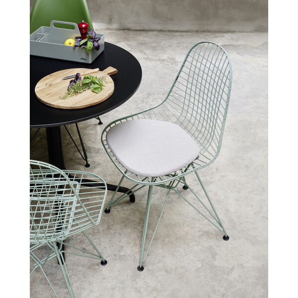 Vitra Wire Chair DKR Soft Seat Outdoor image