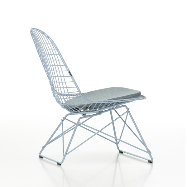 Vitra Wire Chair LKR Colours sky blue Soft Seat outdoor image