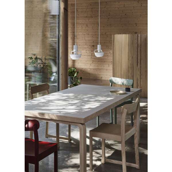 Artek Kori Pendant Light Aalto Table Atelier Chair kuva
