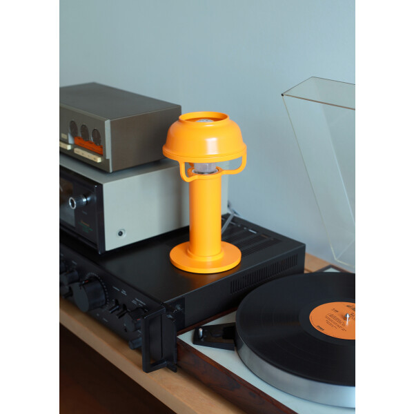Artek Kori Table Light orange off kuva