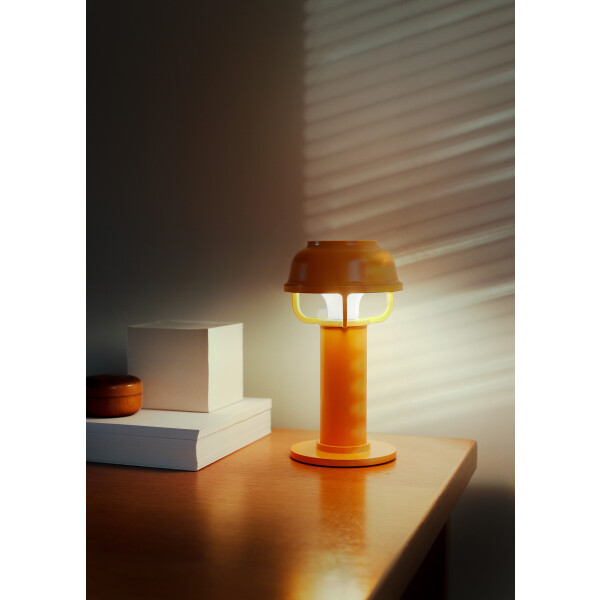 Artek Kori Table Light orange kuva