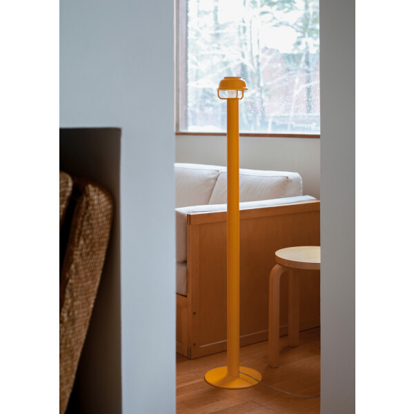 Artek Kori Floor Light orange image