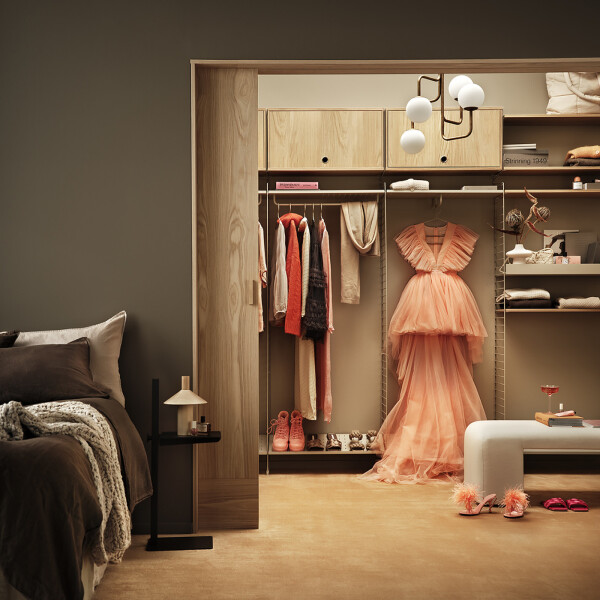 String System walk-in closet, ash kuva