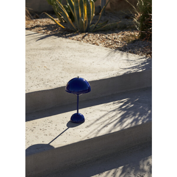 Flowerpot VP9 Cobalt Blue image