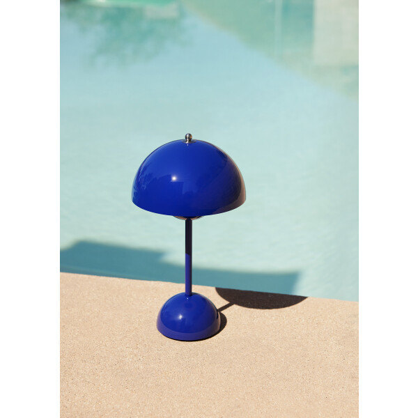 Flowerpot VP9 Cobalt Blue image