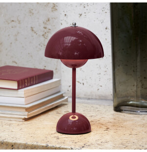 &Tradition FLOWERPOT VP9 PORTABLE pöytävalaisin, dark plum kuva