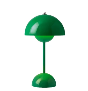 &Tradition FLOWERPOT VP9 PORTABLE pöytävalaisin, signal green kuva