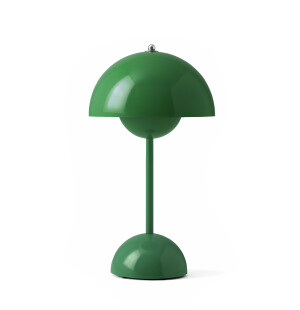 &Tradition FLOWERPOT VP9 PORTABLE pöytävalaisin, signal green kuva
