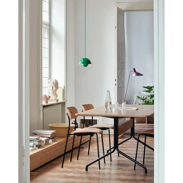 ATD Lifestyle Images Retail 2022 Pavilion AV24 Pavilion AV1 Tripod HM8 Flowerpot VP1 kuva
