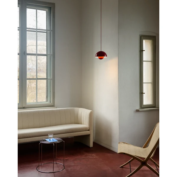 ATD Lifestyle Images Retail 2025 Loafer SC26 X HM10 Wire stool VP11 Flowerpot VP1 kuva