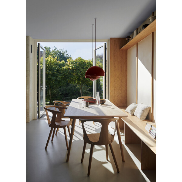 &Tradition Flowerpot VP7 vermilion red, In Between SK1 SK5 kuva