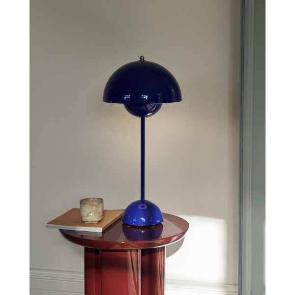 &Tradition Flowerpot VP3 cobalt blue, Tung JA3 kuva