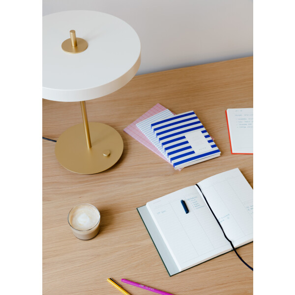 UMAGE Asteria Table pöytävalaisin pearl white kuva