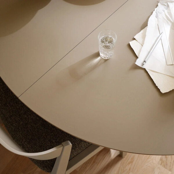 Skovby 33 juhlamalli 4 kuva