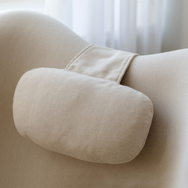 UMAGE Neck Rest Pillow white sands kuva