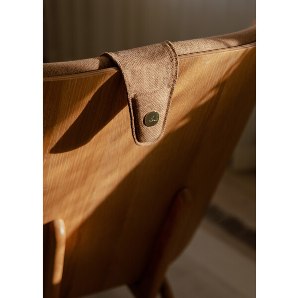 UMAGE Neck Rest Pillow Horizons sugar brown The Reader image