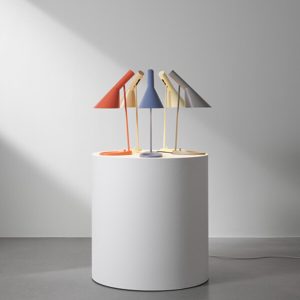 AJ Table New Colours podium studio kuva