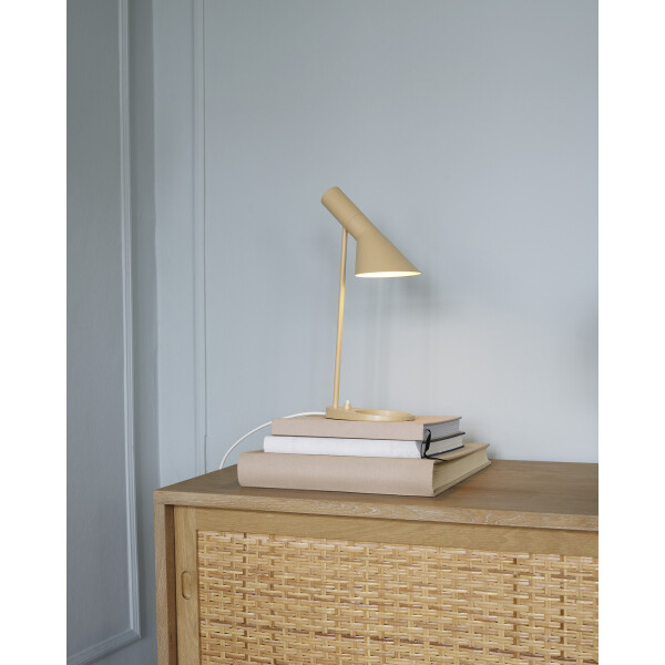 louis poulsen AJ Mini Warm sand interior image