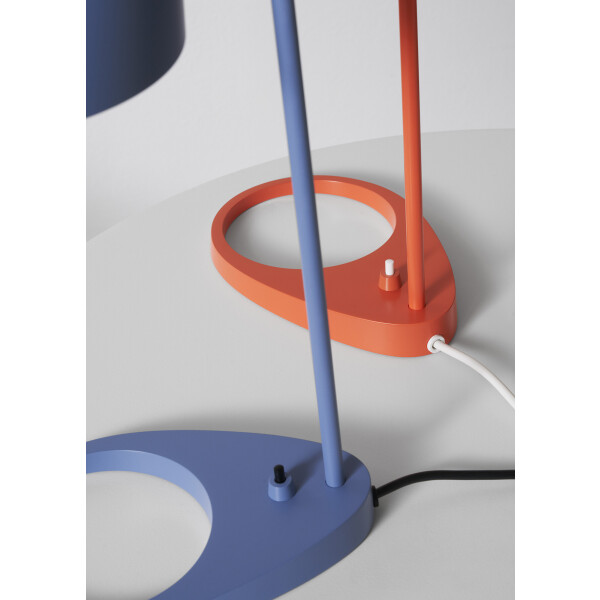 AJ Table new colours Electric Orange Dusty Blue kuva