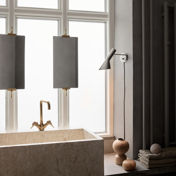 AJ Wall stainless steel interior image