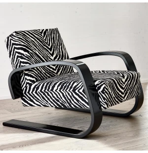 Artek 400 "TANKKI" nojatuoli, musta/Zebra musta kuva