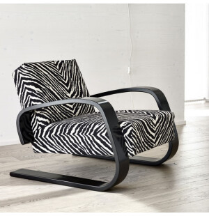 Artek 400 fåtölj "tankki" svart, zebra image