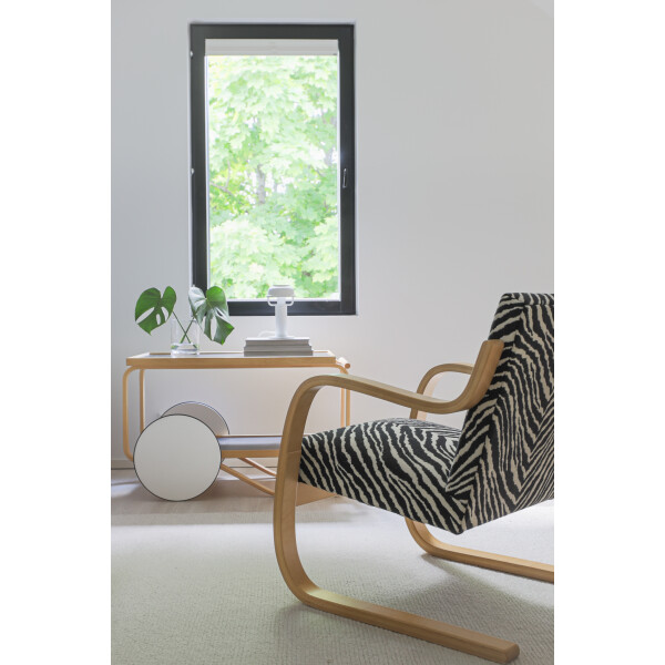 8099901 Artek 402 birch honey Zebra 1 master image