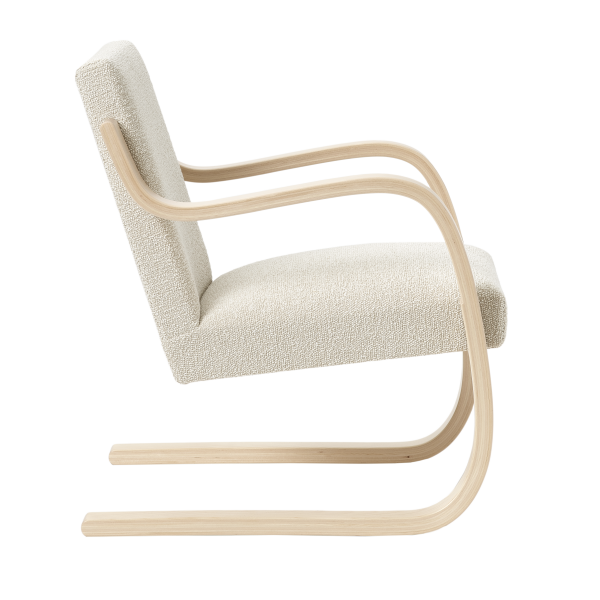 8126834 Artek 402 birch natural Nubia cut out master image