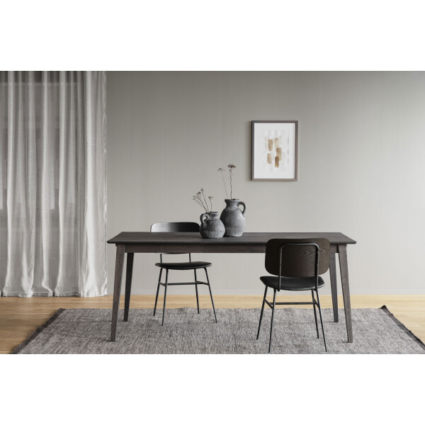 230419132721 15320 filippamatbord 113727brentstol 11898208 kuva