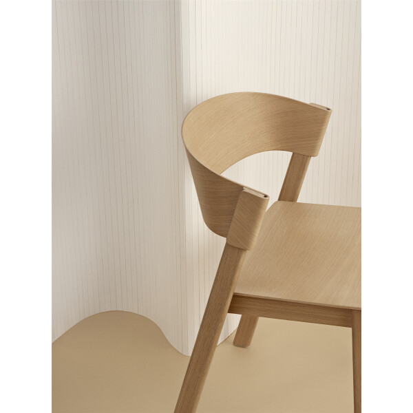 Muuto oak side Cover chair lifestyle image