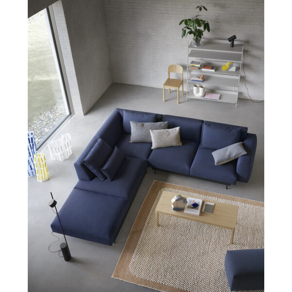 Muuto pebble rug orange lifestyle kuva