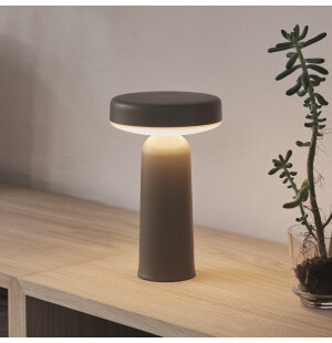 Muuto EASE PORTABLE pöytävalaisin, taupe kuva