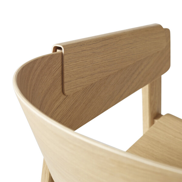 Muuto Cover armchair oak detail image