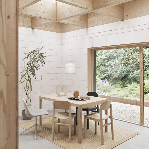 Muuto Workshop chair oak wood image