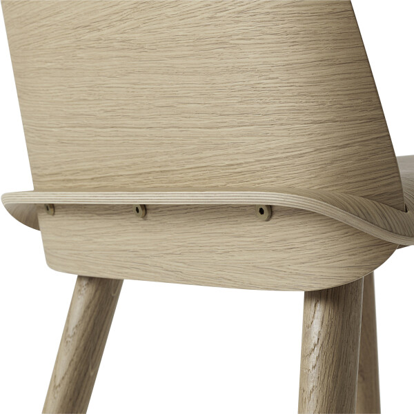 Muuto Nerd chair oak back detail image