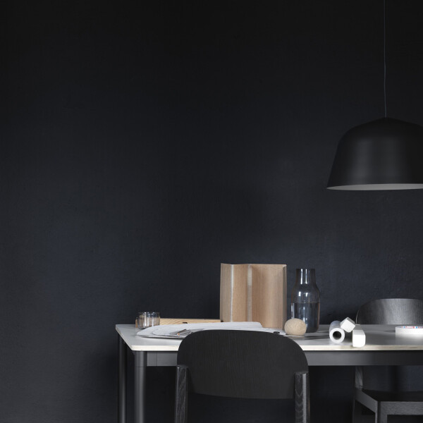 Muuto Ambit Black medium 40 lifestyle kuva