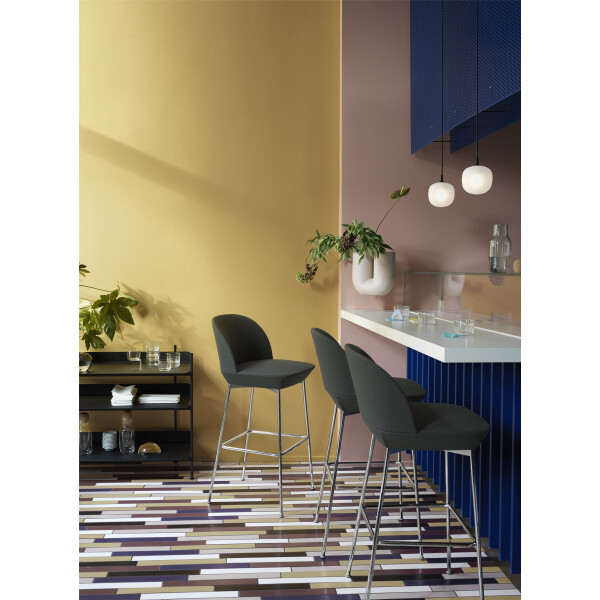 Muuto Rime pendant black musta lifestyle image