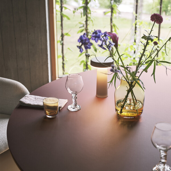 Muuto burnt orange silent 15 lifestyle kuva