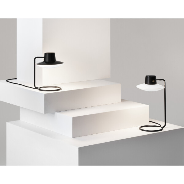 louis poulsen AJ Oxford Small with top Tall no top On image