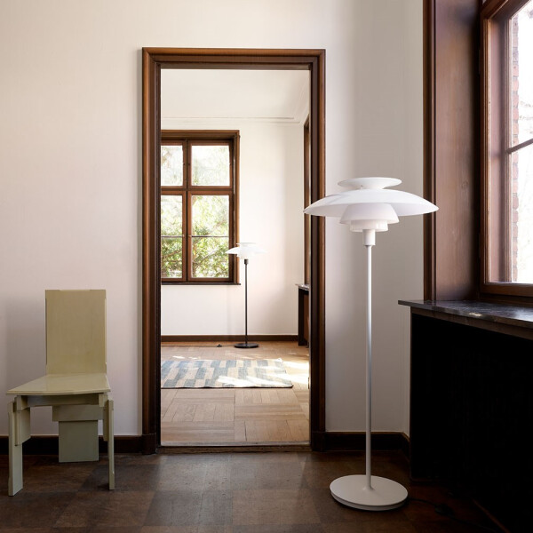 louis poulsen PH 80 white interior kuva