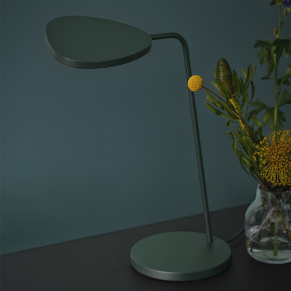 Muuto leaf table lamp green image