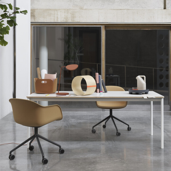 muuto leaf lamp table copperbrown image