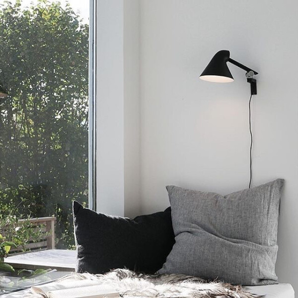 louis poulsen NJP seinavalaisin lyhyt varsi kuva